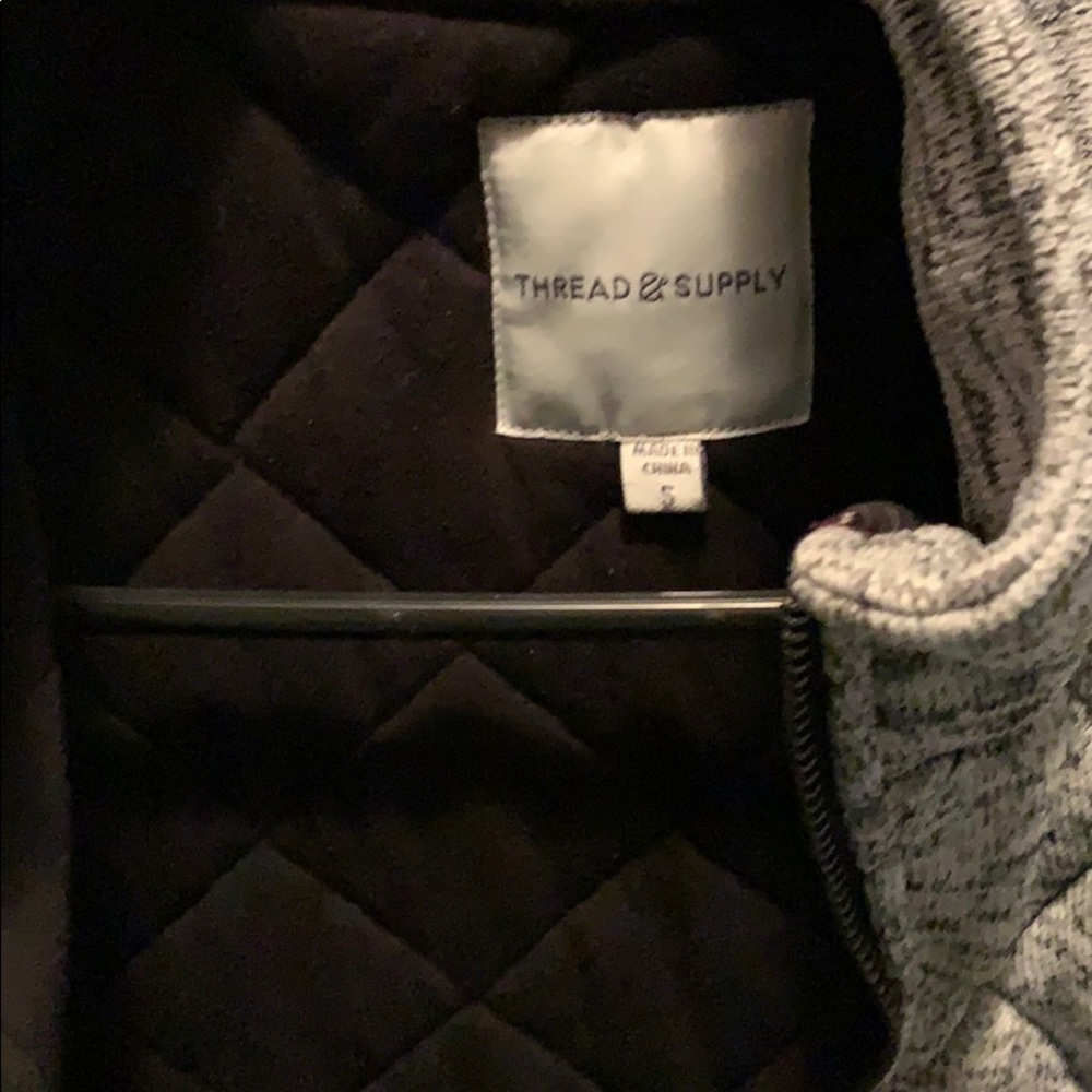 Thread & Supply Vest - Picture 2 of 3